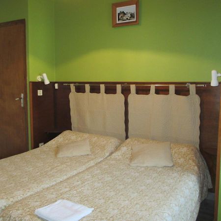 La Cle Des Champs Bed & Breakfast Murol Exterior photo