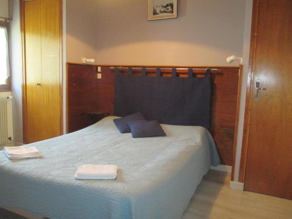 La Cle Des Champs Bed & Breakfast Murol Exterior photo